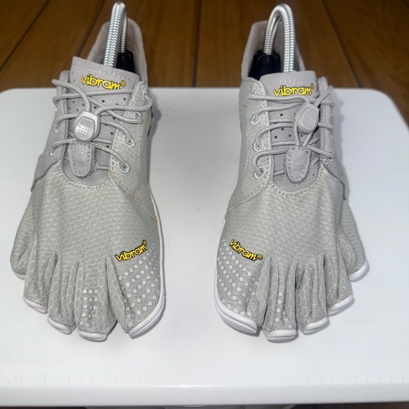 Vibram‎ FiveFingers Grey Running Trail Walking Barefoot Shoes Size 37 - Picture 3 of 16